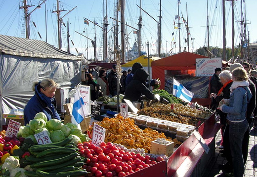 474 kauppatori2004