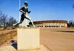 Nurmi patsas ja Olympiastadion 1980